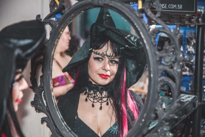 Halloween na Paulista: Mercado das Bruxas promove feira mágica